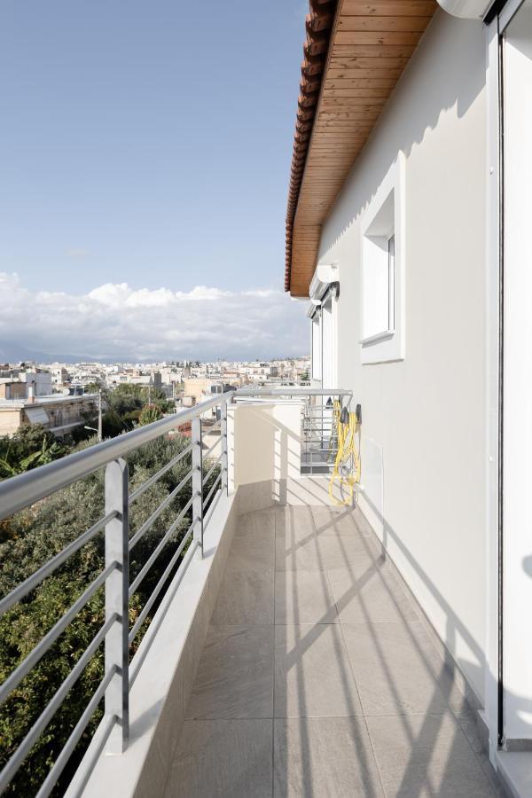 Deluxe Διαμερισμα Apartamento Patras Exterior foto
