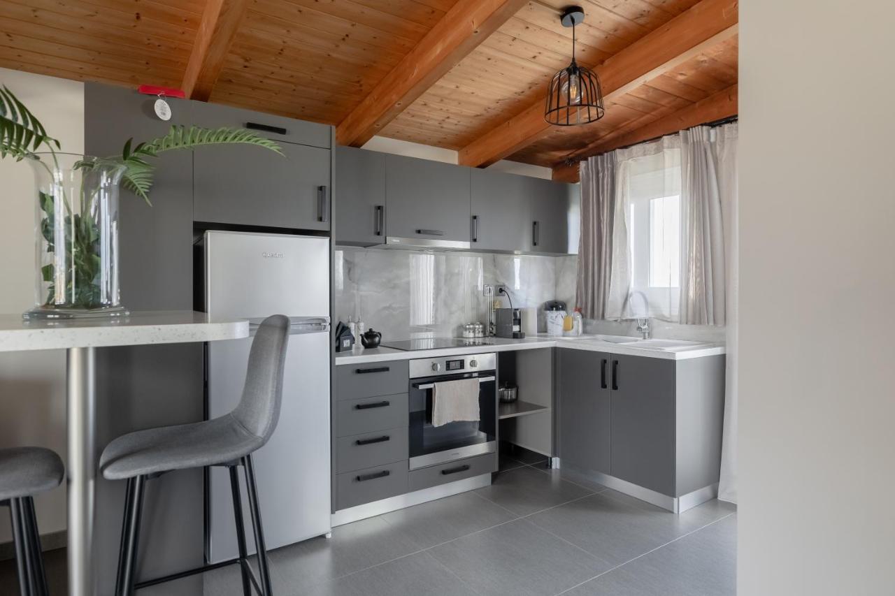 Deluxe Διαμερισμα Apartamento Patras Exterior foto