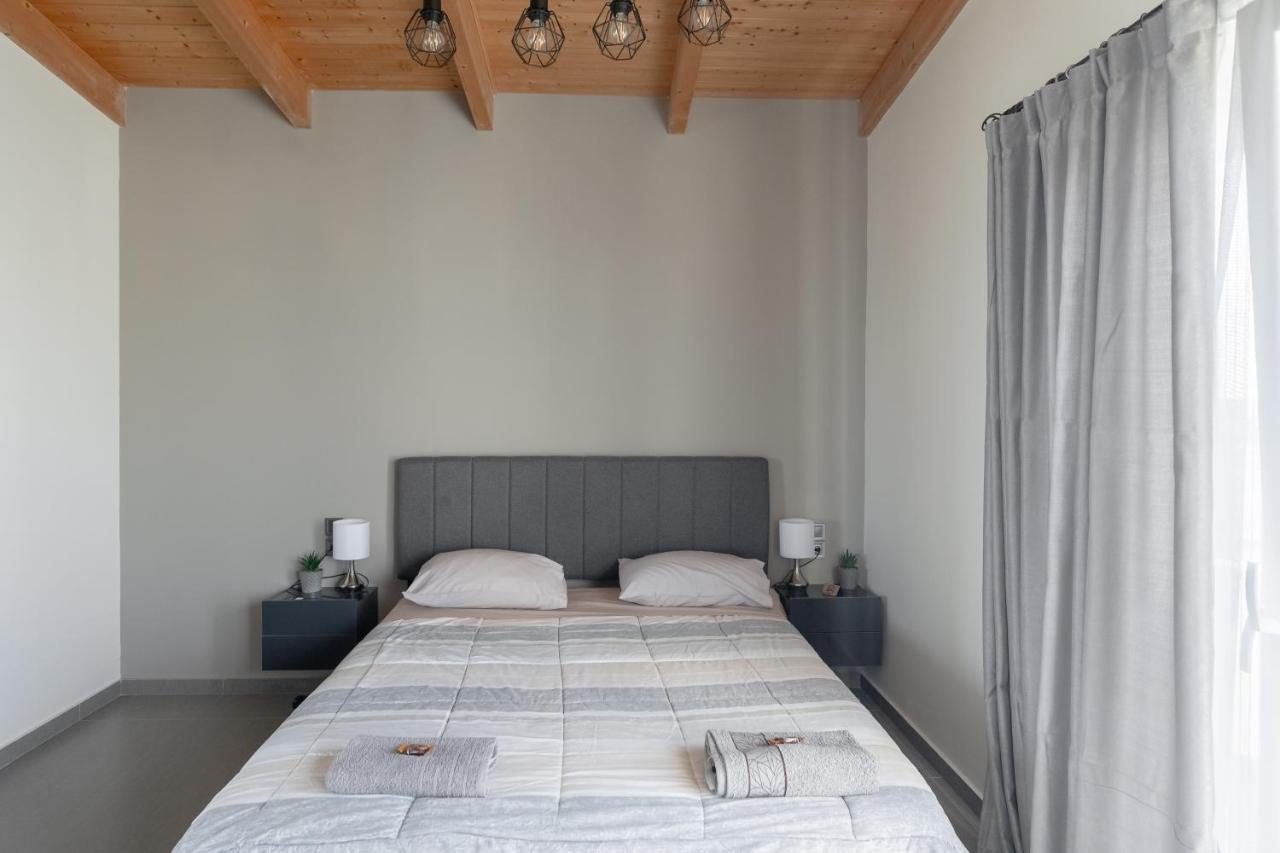 Deluxe Διαμερισμα Apartamento Patras Exterior foto